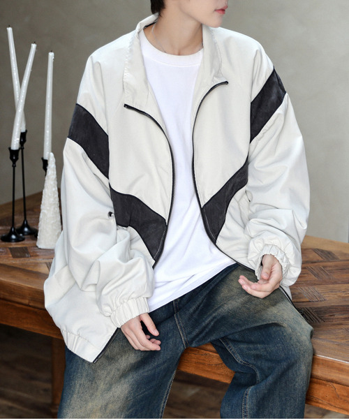 neos（ネオス）の「【neos】ビッグシルエット ピーチ起毛 ライン トラックジャケット（ナイロンジャケット・メンズ・アイボリー/カーキ/チャコールグレー・MEDIUM/LARGE）」の15枚目の写真