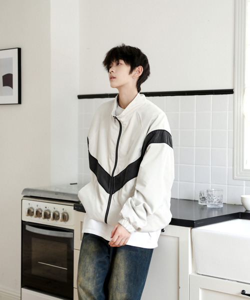 neos（ネオス）の「【neos】ビッグシルエット ピーチ起毛 ライン トラックジャケット（ナイロンジャケット・メンズ・アイボリー/カーキ/チャコールグレー・MEDIUM/LARGE）」の18枚目の写真