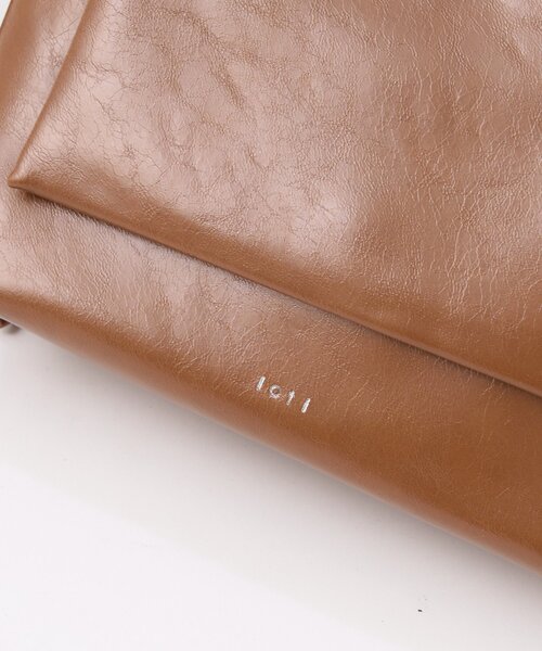 mystic（ミスティック）の「loti フラップショルダーBAG（ショルダーバッグ・レディース・キャメル/ブラック・ONE SIZE）」の19枚目の写真