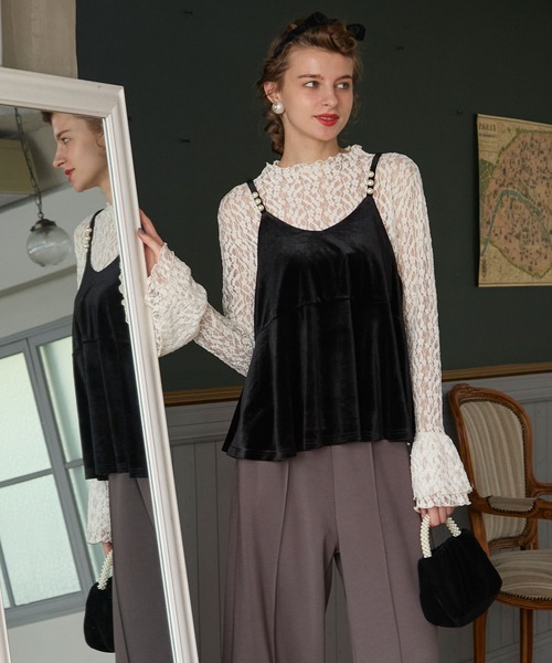 BONLECILL noir（ボンルシールノワール）の「【BONLECILL noir】パールデザインベロアキャミソールビスチェ（キャミソール・レディース・ブラック/チャコールグレー・FREE）」の4枚目の写真