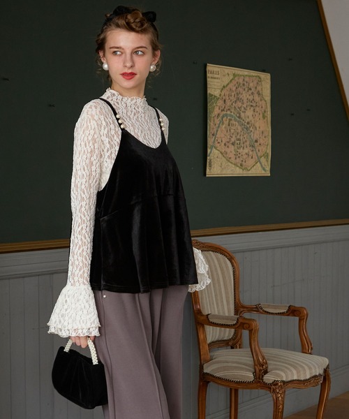 BONLECILL noir（ボンルシールノワール）の「【BONLECILL noir】パールデザインベロアキャミソールビスチェ（キャミソール・レディース・ブラック/チャコールグレー・FREE）」の5枚目の写真