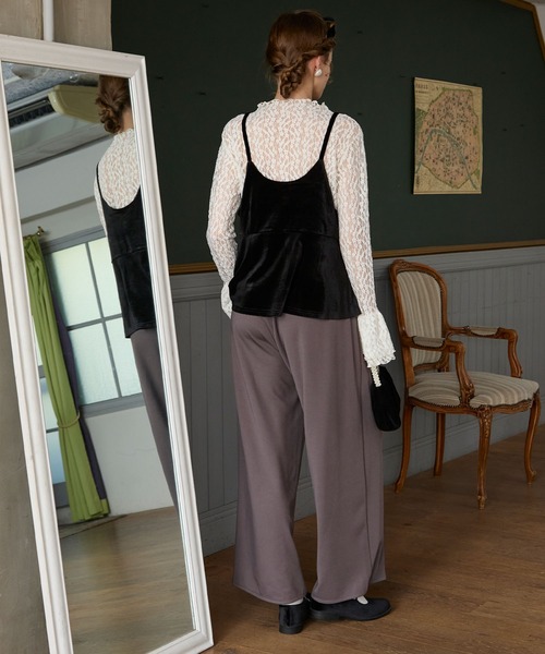 BONLECILL noir（ボンルシールノワール）の「【BONLECILL noir】パールデザインベロアキャミソールビスチェ（キャミソール・レディース・ブラック/チャコールグレー・FREE）」の11枚目の写真