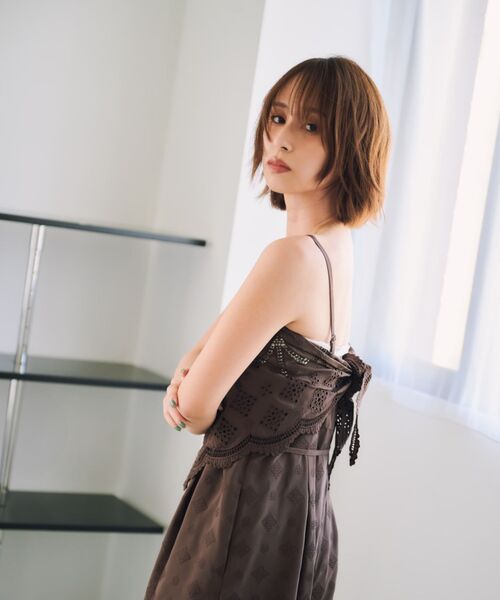 STRATA(エストラータ)の「エンブロイダリースカーフセットオールインワン 【低身長・小柄女性】(つなぎ/オールインワン・レディース・ホワイト/ブラウン/ブラック・ONE SIZE)」の18枚目の写真