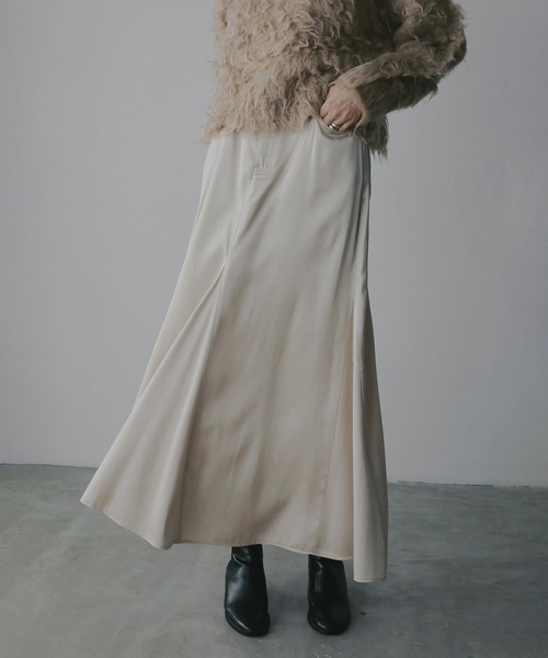 MANOF(マノフ)の「SATIN STITCH SKIRT(スカート・レディース・ベージュ/ブルー/ブラック・M/S)」の8枚目の写真