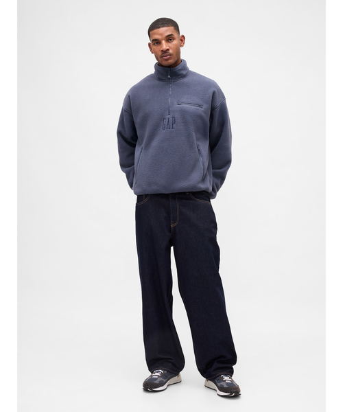 GAP（ギャップ）の「ボア オーバーサイズ ハーフジップ GAPロゴプルオーバー（スウェット・メンズ・ブルー系その他/ピンク/ブラック/ブルー/グレー・XS/S/M/L/XL）」の19枚目の写真