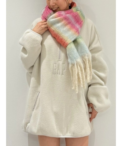 GAP（ギャップ）の「ボア オーバーサイズ ハーフジップ GAPロゴプルオーバー（スウェット・メンズ・ブルー系その他/ピンク/ブラック/ブルー/グレー・XS/S/M/L/XL）」の8枚目の写真