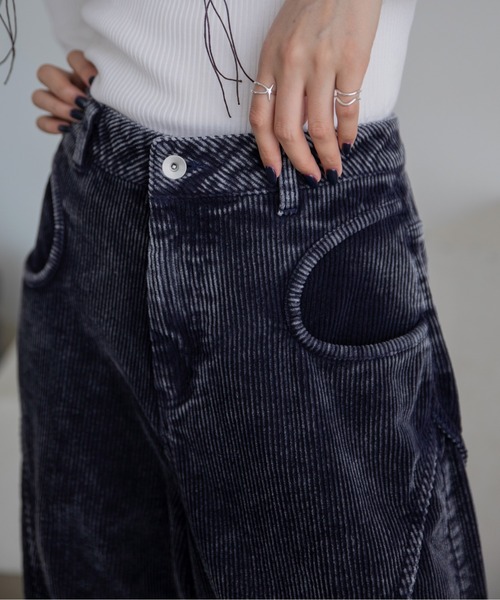 VACANCY（ヴァカンシー）の「ウォッシュ加工切替コーデュロイワイドパンツ/セットアップ（その他パンツ・レディース・ブラウン/ブルー・SMALL/MEDIUM/LARGE）」の12枚目の写真
