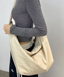 Anchor Smith（アンカー スミス）の「【NuNuNa】ナイロンタッチ ビックサイズ ショルダーバッグ（メッセンジャーバッグ）」