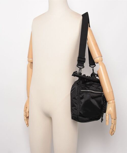 Dickies(ディッキーズ)の「Dickies ディッキーズ/ DK PADDED MP 2WAY BAG / 81278900(ショルダーバッグ・レディース・チャコールグレー/アイボリー/カーキ/ブラック・ONESIZE)」の8枚目の写真