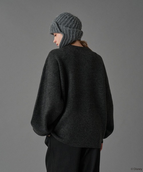 ONCILY（オンシェリー）の「【 Disney / Mickey Mouse 】SILHOUETTE MOTIF KNIT / シルエットモチーフニット（ニット/セーター・メンズ・アイボリー/ブラック/カーキ/その他/ブルー/チャコールグレー/ネイビー/ピンク/ボルドー/ブラウン/ベージュ・SMALL/LARGE/MEDIUM）」の21枚目の写真