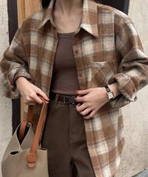 チェック柄シャツ