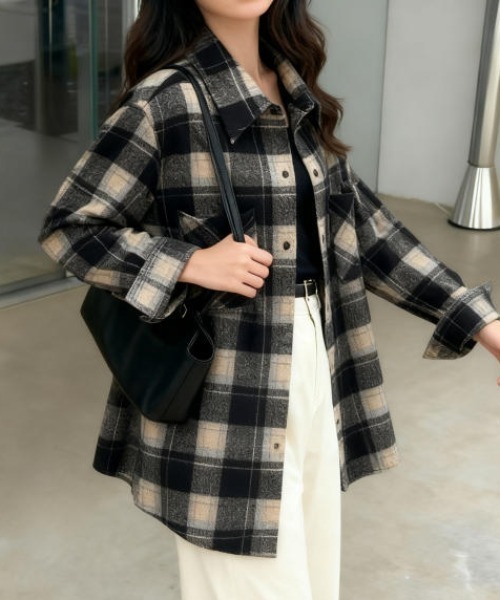 FAVORITO（ファヴォリート）の「チェック柄シャツ（シャツ/ブラウス・レディース・ブルー/ブラック/モカ/レッド・F）」の18枚目の写真