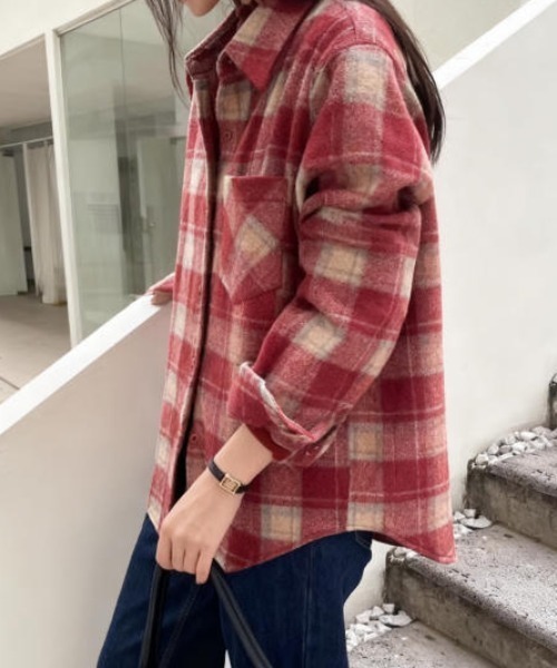 FAVORITO（ファヴォリート）の「チェック柄シャツ（シャツ/ブラウス・レディース・ブルー/ブラック/モカ/レッド・F）」の10枚目の写真