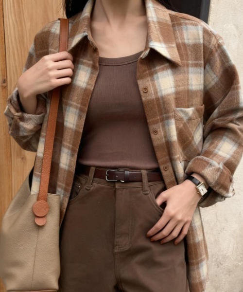 FAVORITO（ファヴォリート）の「チェック柄シャツ（シャツ/ブラウス・レディース・ブルー/ブラック/モカ/レッド・F）」の7枚目の写真