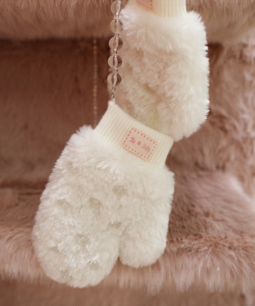 ROCKFISH WEATHERWEAR（ロックフィッシュウェザーウェア）の「[X SUSAN FANG] FURRY BUBBLE GLOVES（手袋・レディース・ホワイト・FREE）」の6枚目の写真