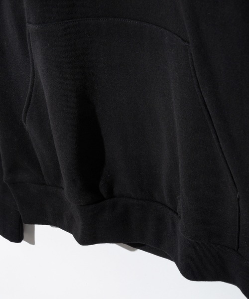 HUF(ハフ)の「HUF HUF X ISAAC HAYES TAHOE HEAVYWEIGHT HOODIE ハフ アイザックヘイズ コラボ パーカー(パーカー・メンズ・ブラック・SMALL/MEDIUM/LARGE/X-LARGE)」の9枚目の写真
