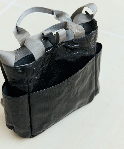 ROOTOTE（ルートート）の「ROOTOTE/ルートート ルートート/SN.スクエア.DOG.BUDDY-A（ショルダーバッグ・メンズ・ホワイト/ブラック/レンガ・ONE SIZE）」の9枚目の写真