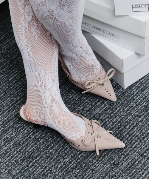 DTYYPE（ドタイプ）の「リボン付きスタッズミュール（パンプス・レディース・ピンク/ホワイト/ブラック・MEDIUM/SMALL/LARGE）」の5枚目の写真