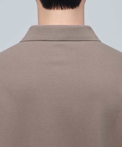 MUSINSA STANDARD（ムシンサスタンダード）の「スリットネックピケタートルネックシャツ[MOCA]（ポロシャツ・メンズ・その他・SMALL/MEDIUM/LARGE/X-LARGE/XX-LARGE）」の5枚目の写真