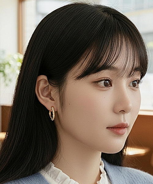 Burner(バーナー)の「【Sonu jewelry(ソヌジュエリー)】ツイストデザイン スタイリッシュフープピアス oku-pierce-7-4【RBTS】(ピアス(両耳用)・レディース・ゴールド/シルバー・FREE)」の1枚目の写真