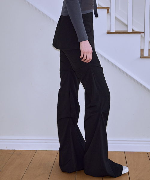 ROSEFRANTZ（ロゼフランツ）の「Wrap Skirt & Pintuck Pants [Black]（その他パンツ・レディース・ブラック・SMALL/MEDIUM）」の3枚目の写真