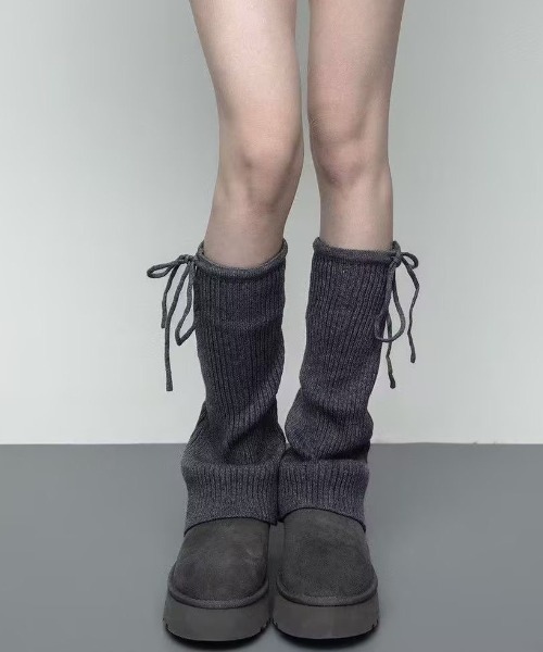 ViViDAY（ビビデー）の「サイドリボンソックスカバー（シューズ小物/雑貨・レディース・オフホワイト/ダークグレー・FREE）」の2枚目の写真