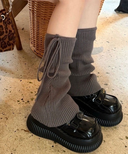 ViViDAY（ビビデー）の「サイドリボンソックスカバー（シューズ小物/雑貨・レディース・オフホワイト/ダークグレー・FREE）」の13枚目の写真