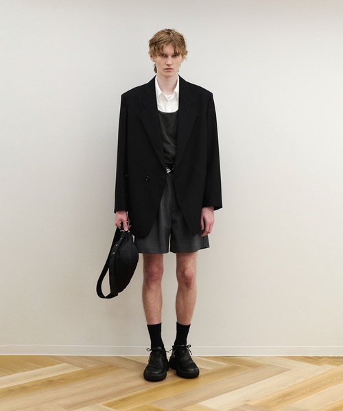 VEIN (ヴェイン)の「3/60 ハイツイスト ウールトロ イージーショーツ / 3/60 HIGH TWIST WOOL TRO EASY SHORTS(スラックス・メンズ・ブラック/グレー・1/3/2/4)」の3枚目の写真