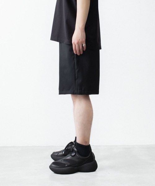 VEIN (ヴェイン)の「3/60 ハイツイスト ウールトロ イージーショーツ / 3/60 HIGH TWIST WOOL TRO EASY SHORTS(スラックス・メンズ・ブラック/グレー・1/3/2/4)」の7枚目の写真
