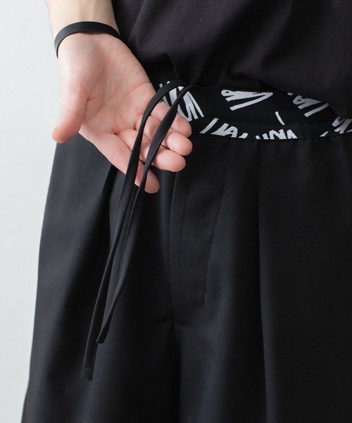 VEIN (ヴェイン)の「3/60 ハイツイスト ウールトロ イージーショーツ / 3/60 HIGH TWIST WOOL TRO EASY SHORTS(スラックス・メンズ・ブラック/グレー・1/3/2/4)」の9枚目の写真