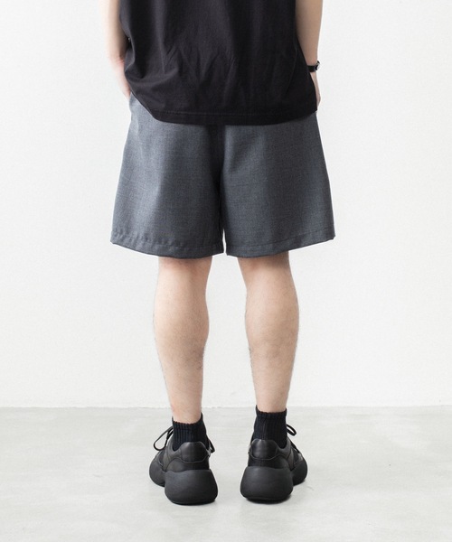 VEIN (ヴェイン)の「3/60 ハイツイスト ウールトロ イージーショーツ / 3/60 HIGH TWIST WOOL TRO EASY SHORTS(スラックス・メンズ・ブラック/グレー・1/3/2/4)」の18枚目の写真