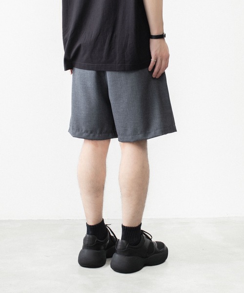 VEIN (ヴェイン)の「3/60 ハイツイスト ウールトロ イージーショーツ / 3/60 HIGH TWIST WOOL TRO EASY SHORTS(スラックス・メンズ・ブラック/グレー・1/3/2/4)」の19枚目の写真