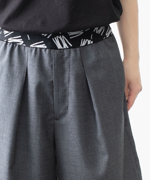 VEIN (ヴェイン)の「3/60 ハイツイスト ウールトロ イージーショーツ / 3/60 HIGH TWIST WOOL TRO EASY SHORTS(スラックス・メンズ・ブラック/グレー・1/3/2/4)」の21枚目の写真
