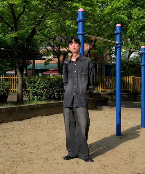 MASSNOUN(マスノウン)の「リラックスウォッシュドデニムポケット長袖シャツMSFST001-BK(シャツ/ブラウス・レディース・その他・MEDIUM/LARGE/X-LARGE)」の8枚目の写真