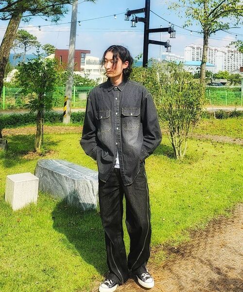 MASSNOUN(マスノウン)の「リラックスウォッシュドデニムポケット長袖シャツMSFST001-BK(シャツ/ブラウス・レディース・その他・MEDIUM/LARGE/X-LARGE)」の17枚目の写真