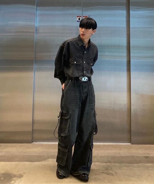 MASSNOUN(マスノウン)の「リラックスウォッシュドデニムポケット長袖シャツMSFST001-BK(シャツ/ブラウス・レディース・その他・MEDIUM/LARGE/X-LARGE)」の21枚目の写真