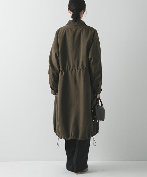 URBAN RESEARCH（アーバンリサーチ）の「『WEB限定』インナーダウン付スタンドカラーロングコート（その他アウター・レディース・ブラック/カーキ・FREE）」の20枚目の写真