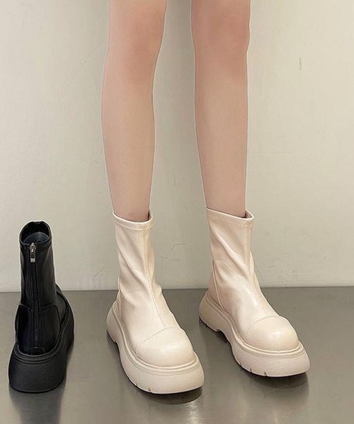 shoes365（シューズスリーシックスファイヴ）の「厚底ショートブーツ（ブーツ・レディース・ブラック/ホワイト・23.0cm/23.5cm/24.0cm/24.5cm/25.0cm）」の3枚目の写真