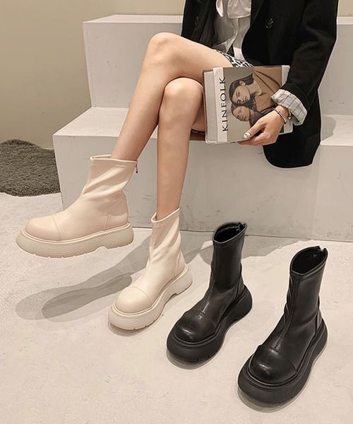 shoes365（シューズスリーシックスファイヴ）の「厚底ショートブーツ（ブーツ・レディース・ブラック/ホワイト・23.0cm/23.5cm/24.0cm/24.5cm/25.0cm）」の8枚目の写真