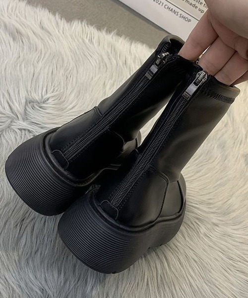 shoes365（シューズスリーシックスファイヴ）の「厚底ショートブーツ（ブーツ・レディース・ブラック/ホワイト・23.0cm/23.5cm/24.0cm/24.5cm/25.0cm）」の9枚目の写真