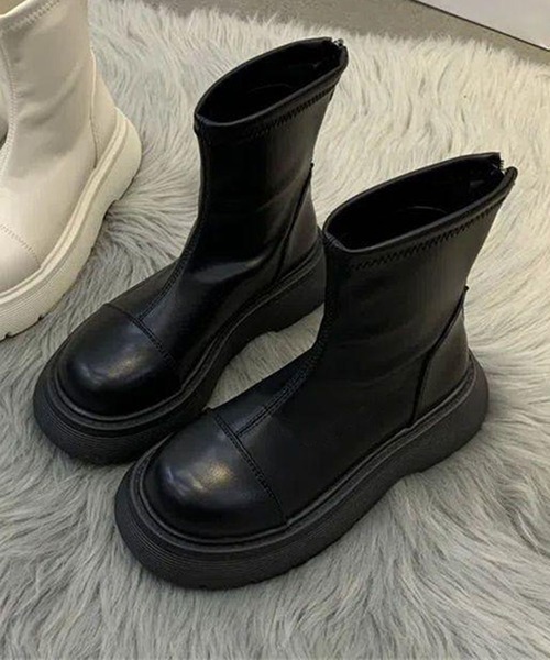 shoes365（シューズスリーシックスファイヴ）の「厚底ショートブーツ（ブーツ・レディース・ブラック/ホワイト・23.0cm/23.5cm/24.0cm/24.5cm/25.0cm）」の17枚目の写真