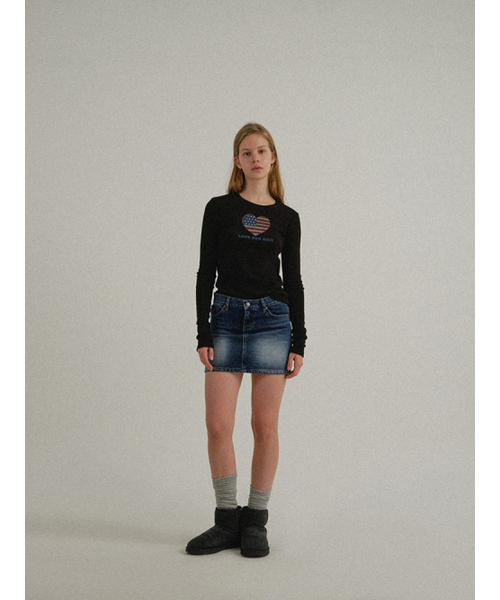 SUNDAY FRUIT MARKET(サンデーフルーツマーケット)の「W) HEART BLING LS TEE BLACK(Tシャツ/カットソー・レディース・その他・SMALL/MEDIUM)」の6枚目の写真