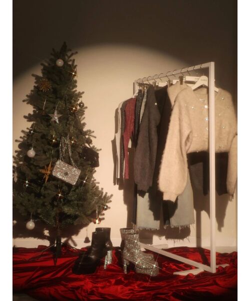 EVRIS（エヴリス）の「グリッターチャンキーヒールショートブーツ（ブーツ・レディース・シルバー/ブラック・MEDIUM/SMALL/LARGE）」の8枚目の写真