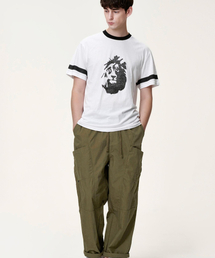 AOG PROJECT（エイオージープロジェクト）の「Tapered Fit Cargo Pants (Khaki)（スラックス）」