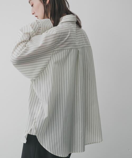 SENSE OF PLACE by URBAN RESEARCH（センスオブプレイスバイアーバンリサーチ）の「『イージーケア』レイヤードカフスルーズシャツ（シャツ/ブラウス・レディース・ライトブルー/ブルー系その他/ホワイト系その他・ONE）」の14枚目の写真