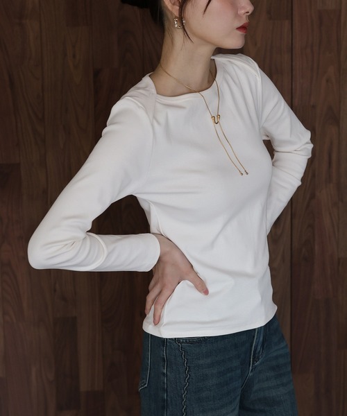 J by blue(ジェイバイブルー)の「ボートネックTシャツ(Tシャツ/カットソー・レディース・アイボリー/グレー/ブラック・MEDIUM)」の5枚目の写真