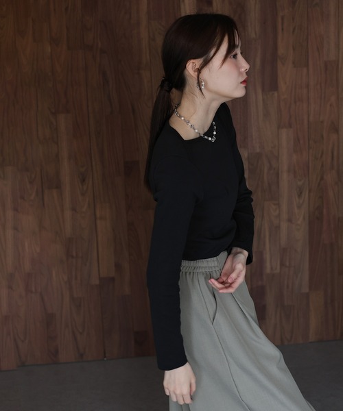 J by blue(ジェイバイブルー)の「ボートネックTシャツ(Tシャツ/カットソー・レディース・アイボリー/グレー/ブラック・MEDIUM)」の15枚目の写真