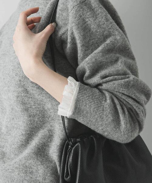 URBAN RESEARCH(アーバンリサーチ)の「フリルデザインシアーカットソー(Tシャツ/カットソー・レディース・ブラック/オフホワイト・FREE)」の3枚目の写真