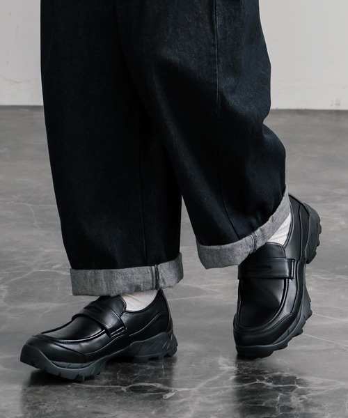 Rocky Monroe(ロッキーモンロー)の「フェイクレザー/スエード厚底スニーカーローファー(ローファー・メンズ・ブラック/ブラック系・L/M/S)」の7枚目の写真