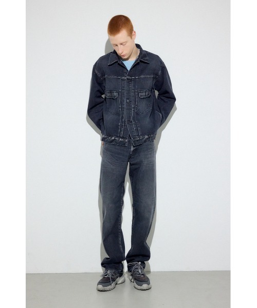 AZUL by moussy(アズールバイマウジー)の「AZUL DENIM ルーズストレート(デニムパンツ・メンズ・ブラック/ブルー/ワンウォッシュ・34inch/32inch/30inch/28inch)」の6枚目の写真